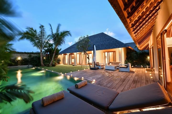 Villa Seminyak area